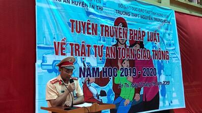 Tổ chức tuyên truyền giáo dục pháp luật về an toàn giao thông và phòng cháy chữa cháy