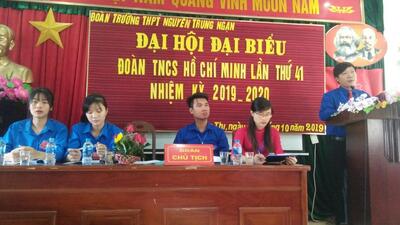 Đại hội Đàon thanh niên trường THPT Nguyễn Trung Ngạn